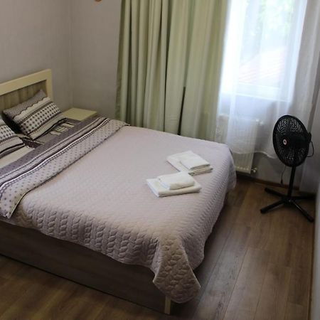 Guesthouse Evergreen Oni Екстериор снимка