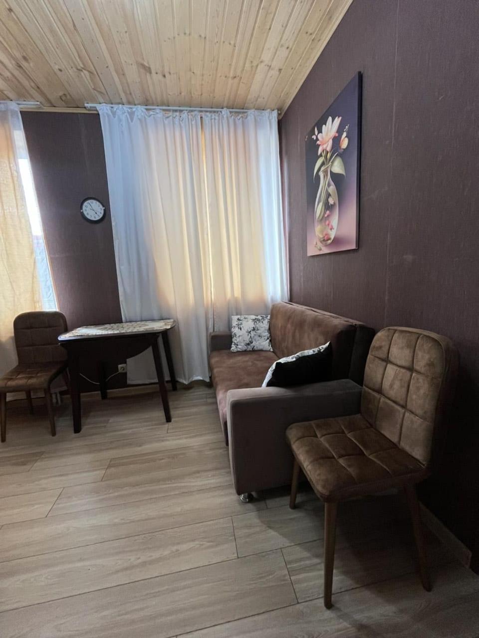 Guesthouse Evergreen Oni Екстериор снимка